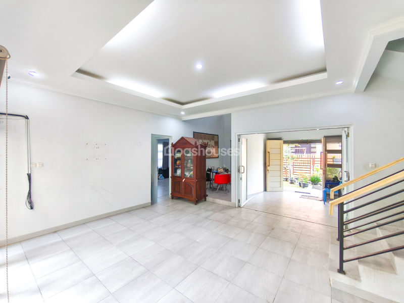 Jalan Cendrawasih Blok B No.2