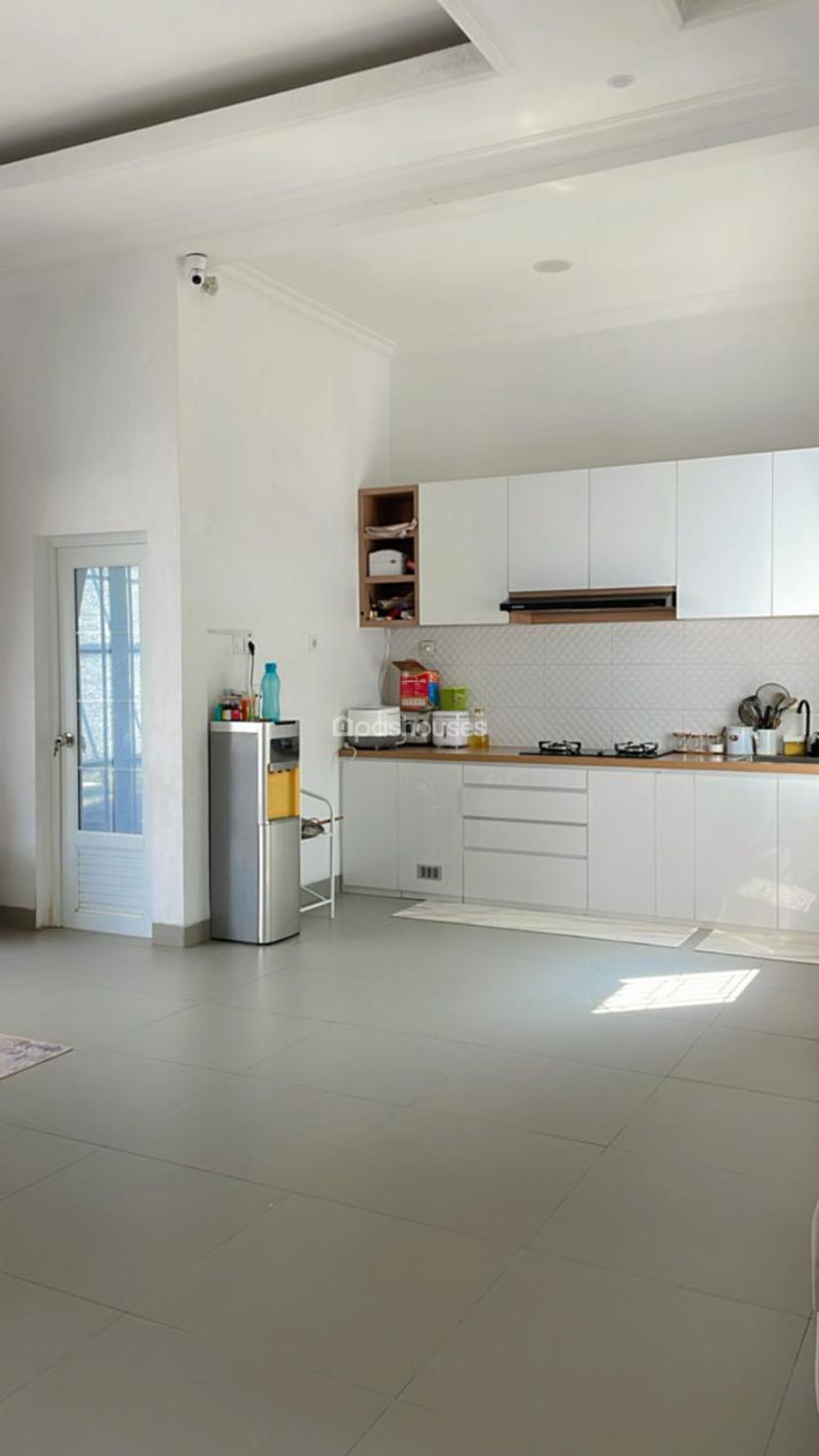 Jalan Bougenvill Raya No.106