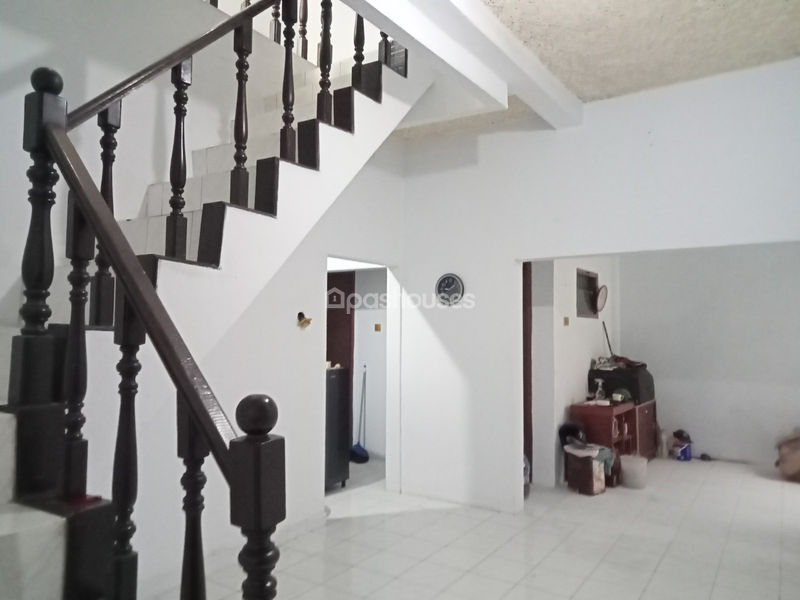Jalan Aneka Warga Tangerang