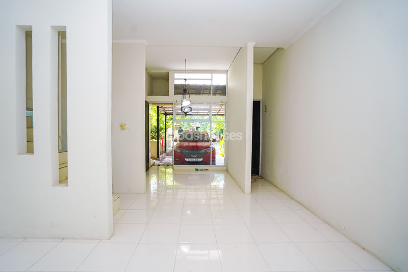 Perumahan Rose Garden Residence Blok A No. 8