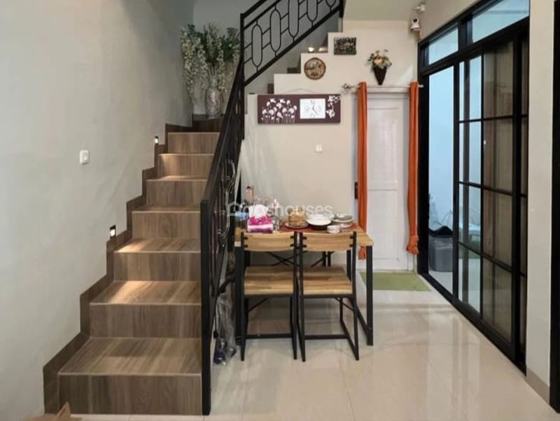 Clow N Fish Residence