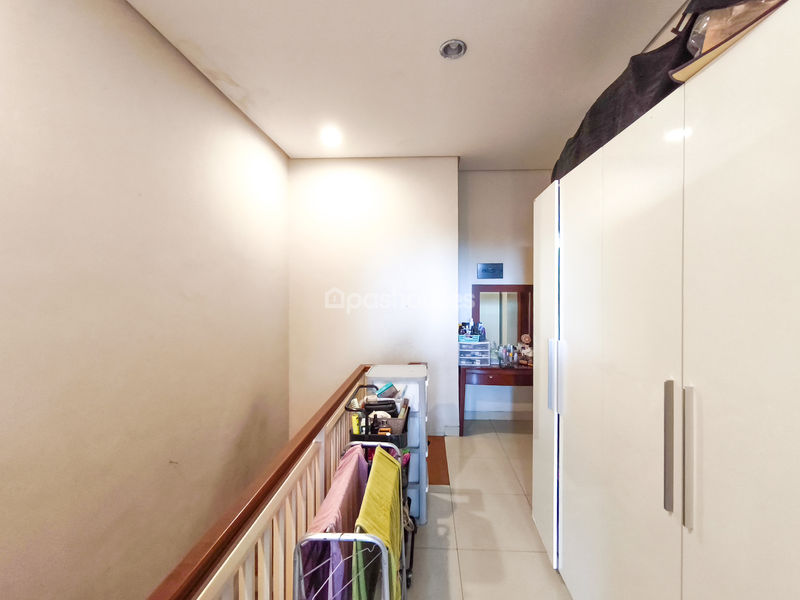 Jalan Gunung Raya Dalam Kav.5