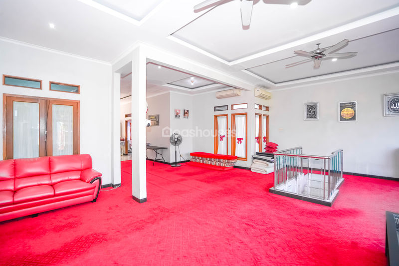 Perumahan Puri Gading Villa Tampak Siring Blok B4
