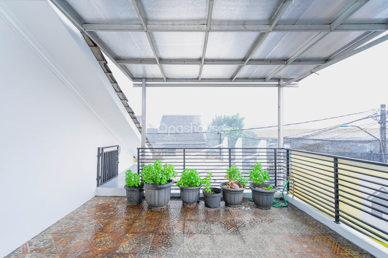 Town House Griya Widya
