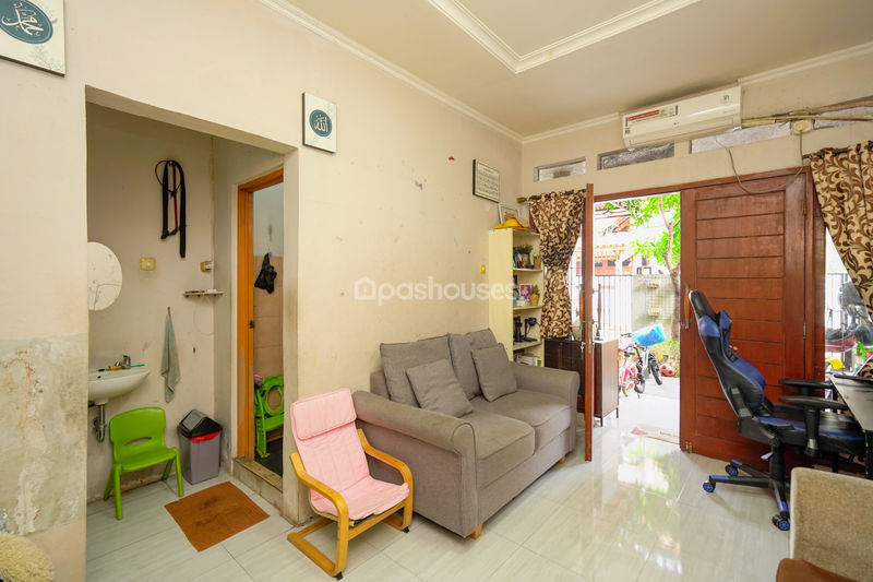 Jalan Manggar V Blok G8