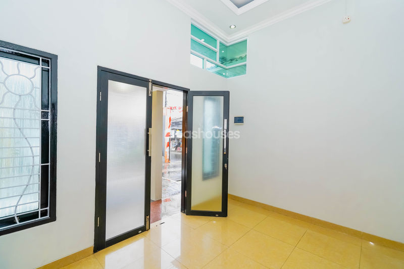 Town House Griya Widya