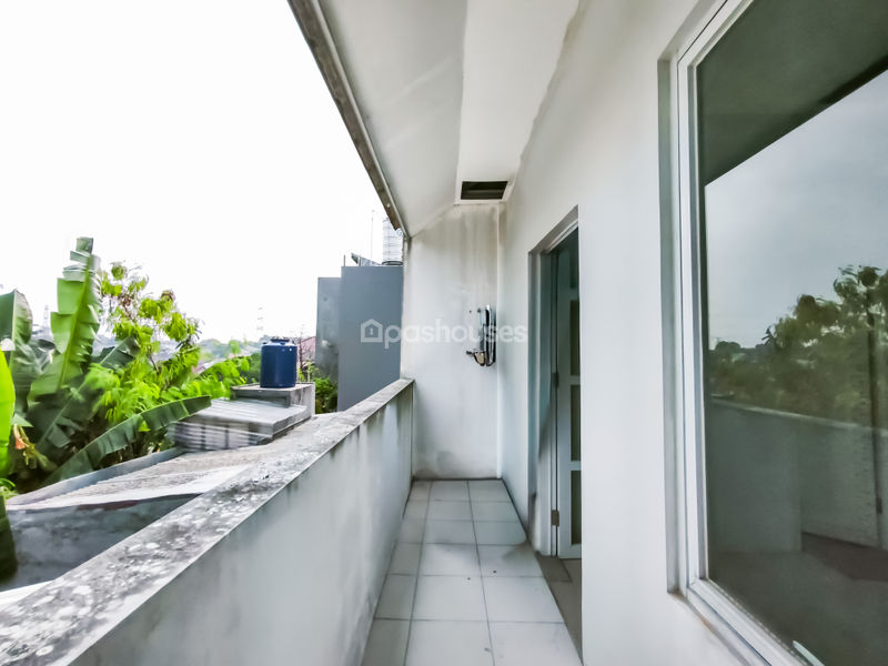 Perumahan Mampang Hills Residence