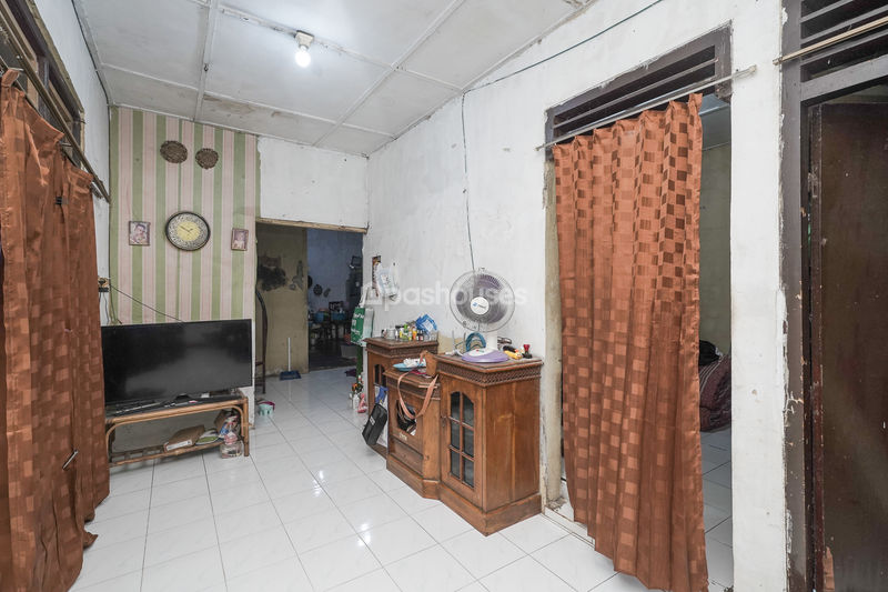 Jalan Penegak Gang VI No.5 Palmeriam