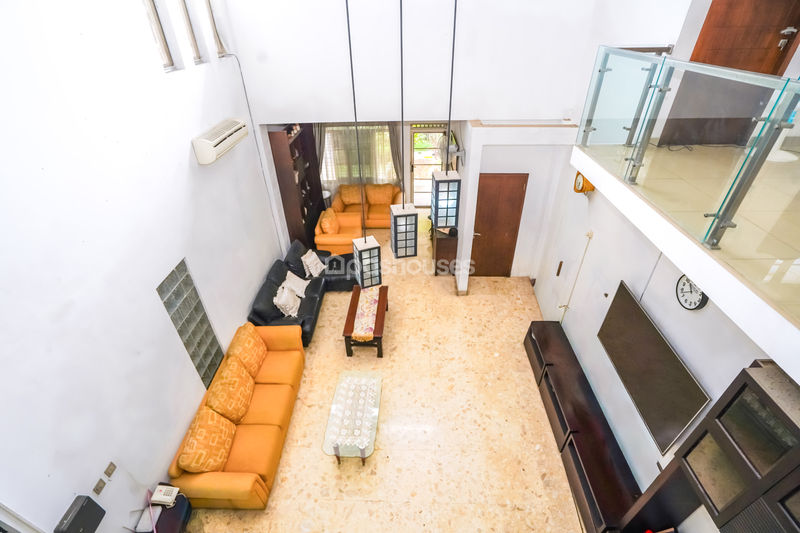 Komplek Tanjung Barat Indah Blok U No.8