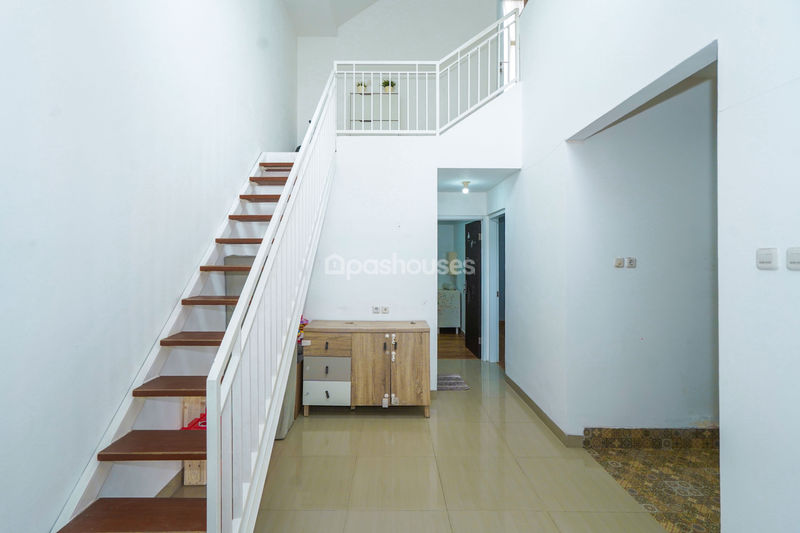 Jalan Pesona Cinere Residence
