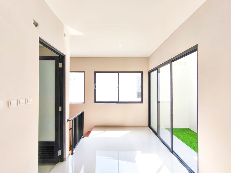 Kencana Loka BSD Sektor 12.4 Blok Q1 No.11