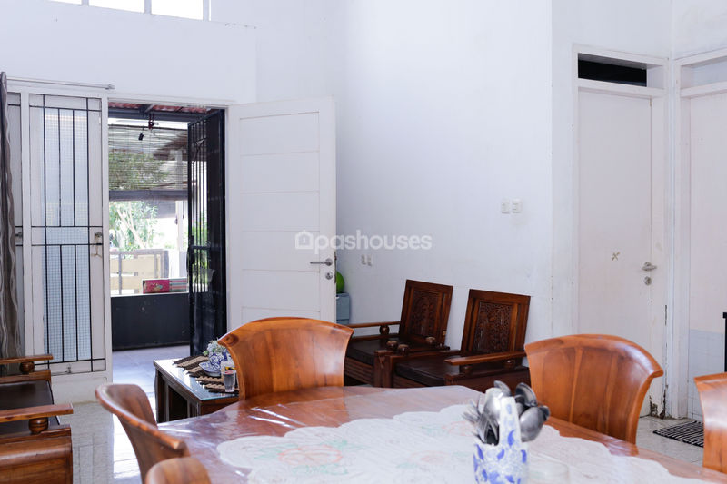 De Botanica Residence