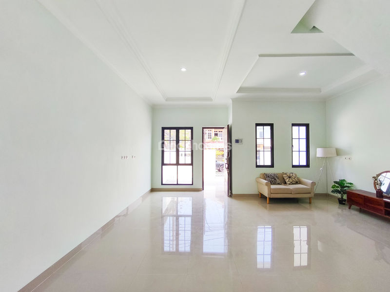 Jalan Dahlia Indah 1 Blok Gd No. 4b