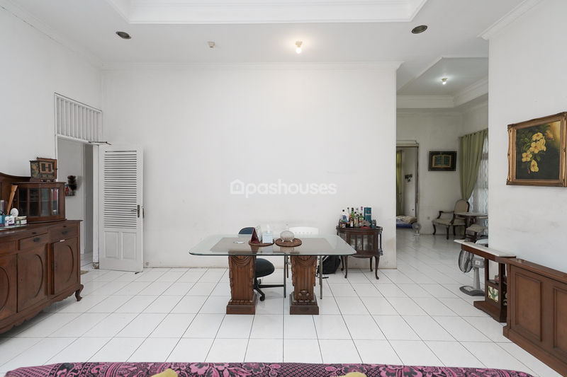 Jalan Manunggal II No. 8B, Komplek Kodam Jatiwaringin