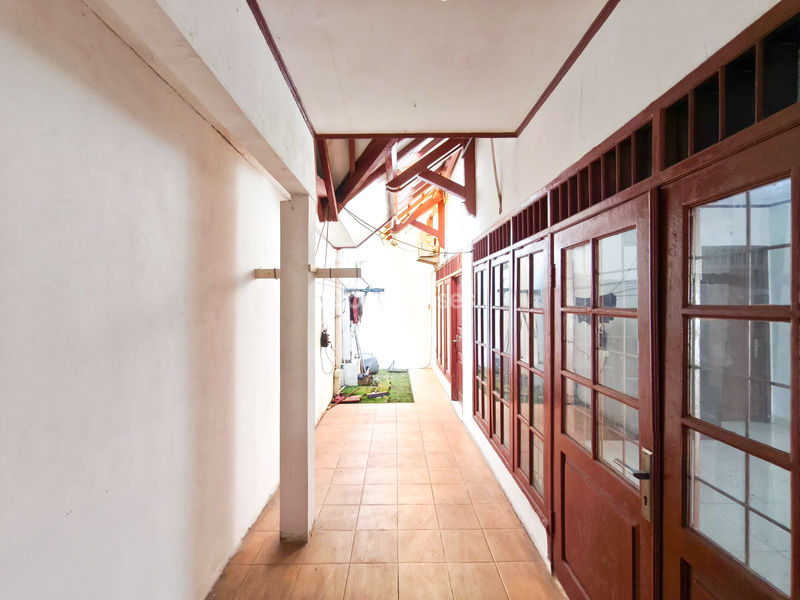 Bintaro Jaya Sektor 5 No.18