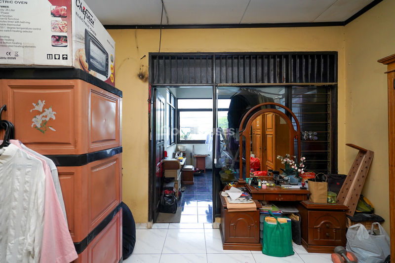 Komplek Pusbinal Blok B6