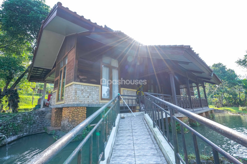 Villa Cihideung Bogor