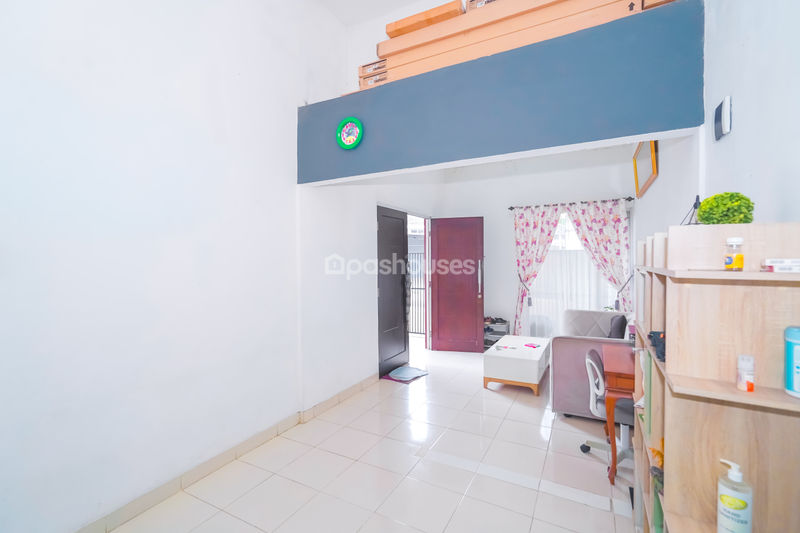 Grand Depok City Puri insani 1 blok F4 No.8