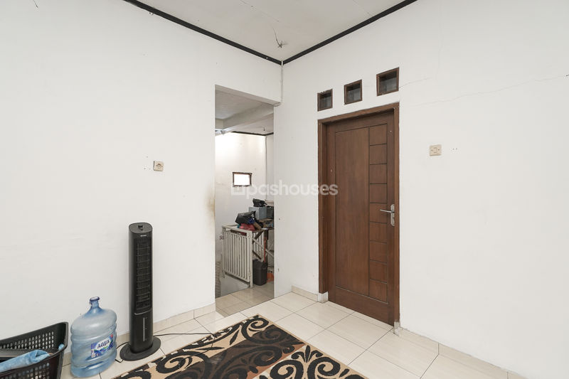 Jalan Padat Karya Gang V No.87