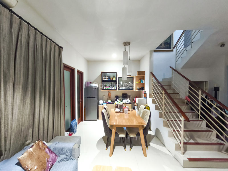 Perumahan Clover Hill Residence