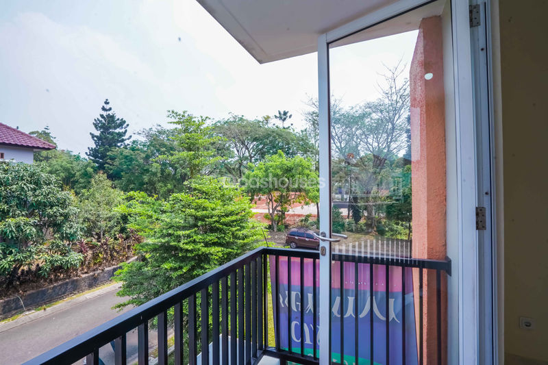 Telaga Golf Sawangan Cluster Espanola