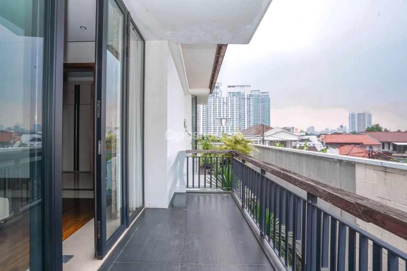 Jalan H. Jian No. 27 Kebayoran Baru