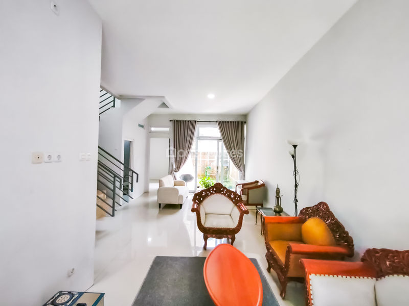 Perumahan Mampang Hills Residence