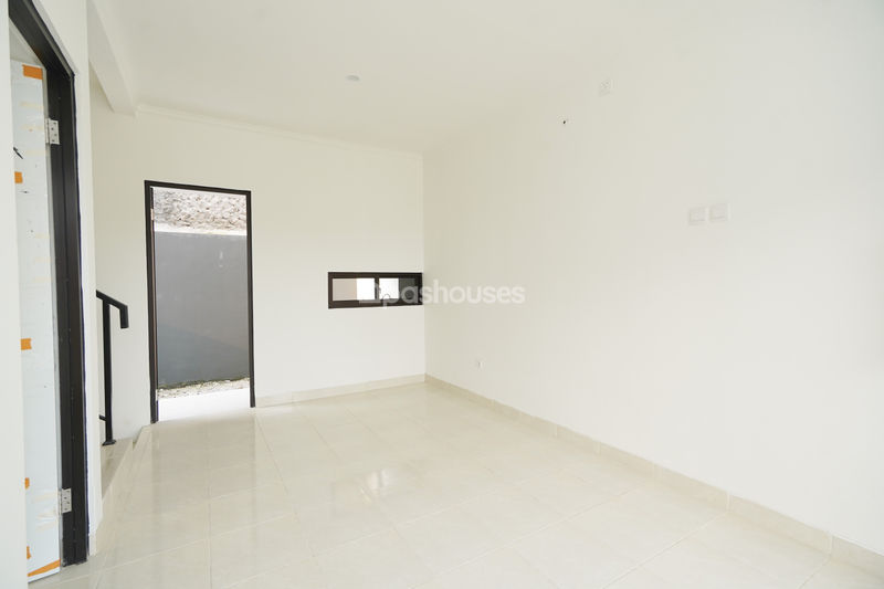 Grand Batavia Cluster Amore