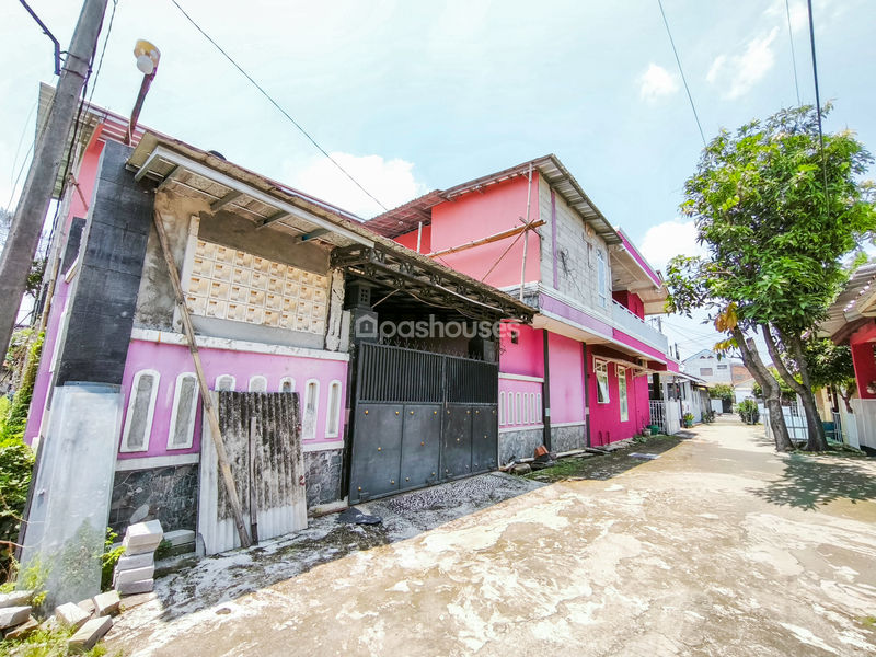 Komplek PWI Jaya Blok A5 No.1