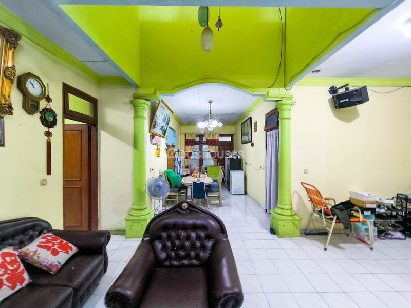 Komplek Taman Pabuaran