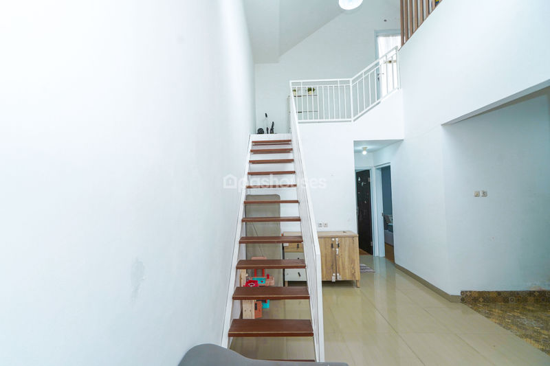 Jalan Pesona Cinere Residence