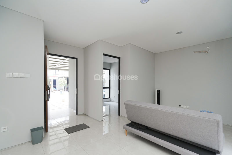 Grand Wisata Bekasi Cluster Z Living