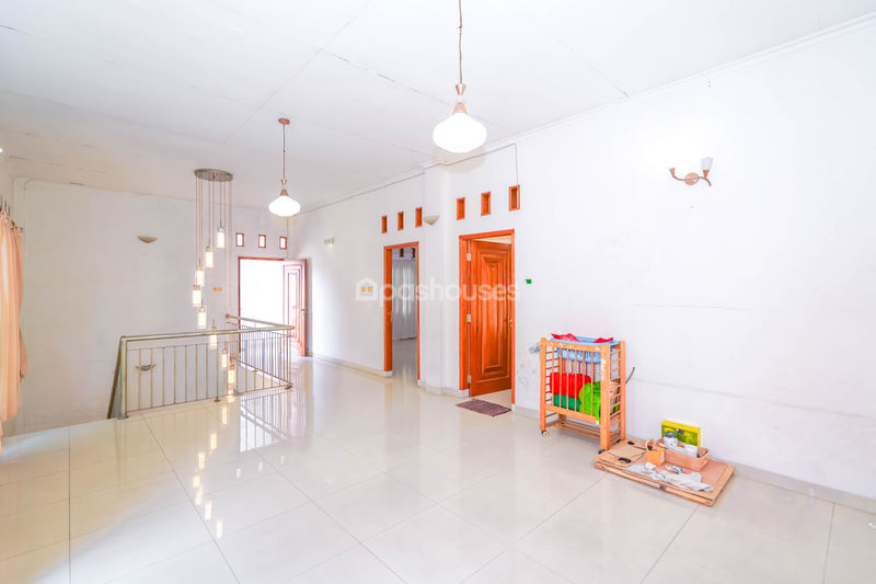Jalan Raya Depok Sawangan