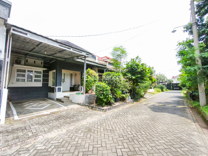 Erfina Kencana Regency Cluster Taman EK Playground No.18