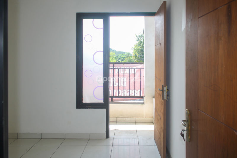 Kaisar Mansion Blom