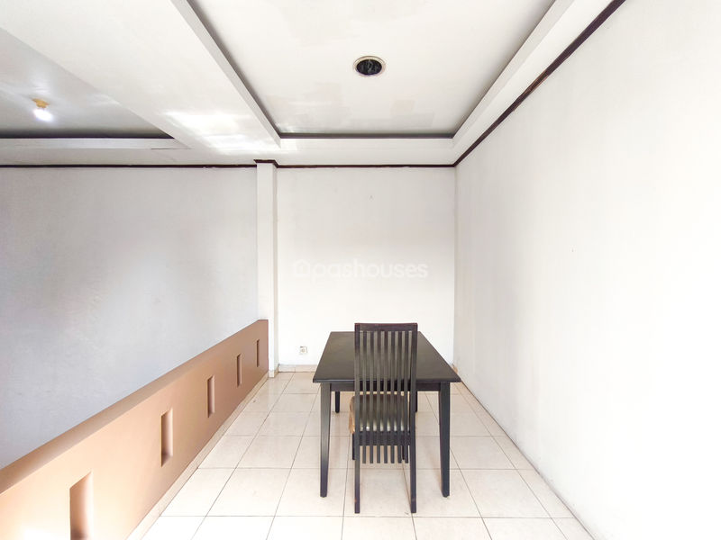 Komplek Villa Gunung Lestari Blok C4 / 26