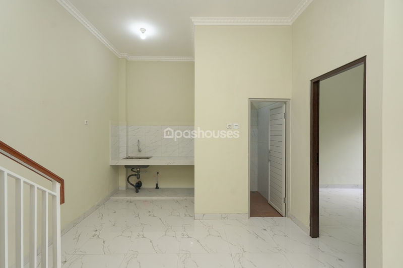 Bekasi Timur Regency 3 Cluster Ivory Blok I6 No.11