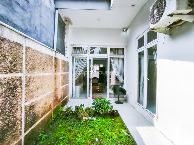 Perumahan Mampang Hills Residence