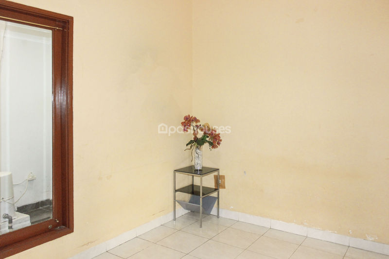 Tajur Town house