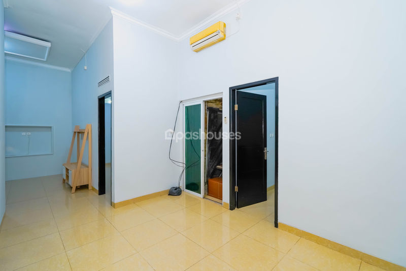 Town House Griya Widya