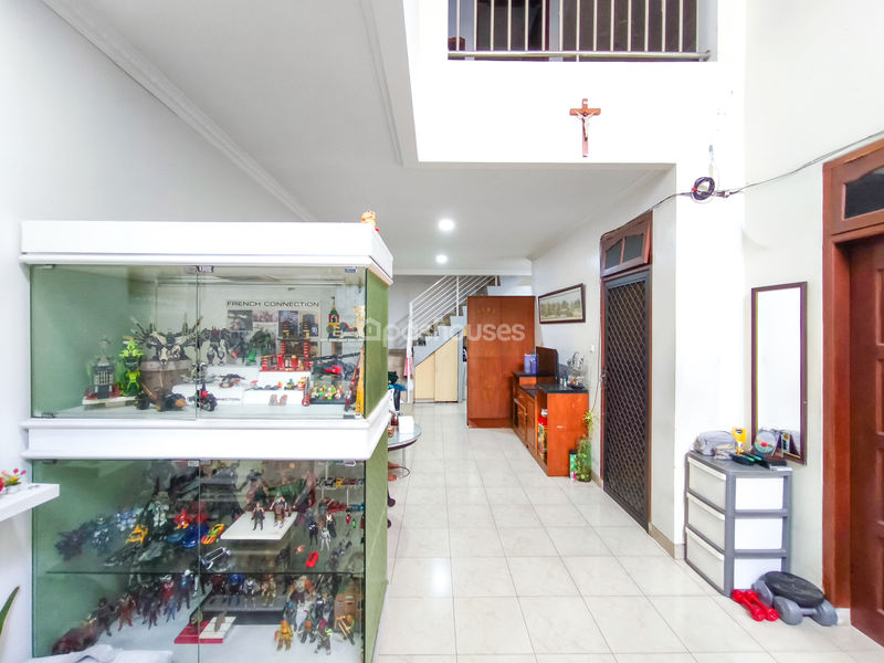 Jalan Dharma Graha IV Blok B8 No.30A