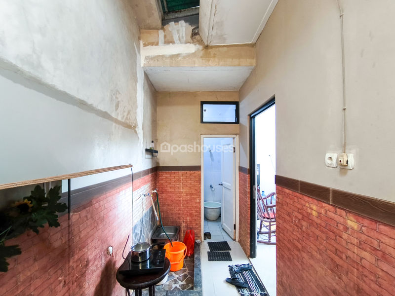 Jln. Raya Pahlawan Perum Nirwana Hill Cluster Hoya Blok HN 09