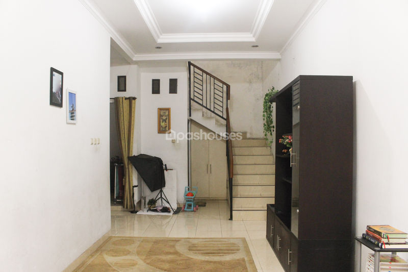 Town House Asri D'lapan