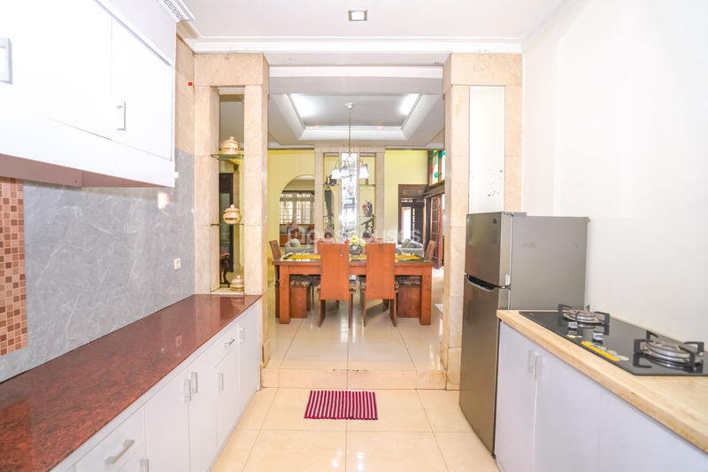Jalan Sarinembah No.10 Depok