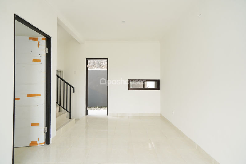 Grand Batavia Cluster Amore
