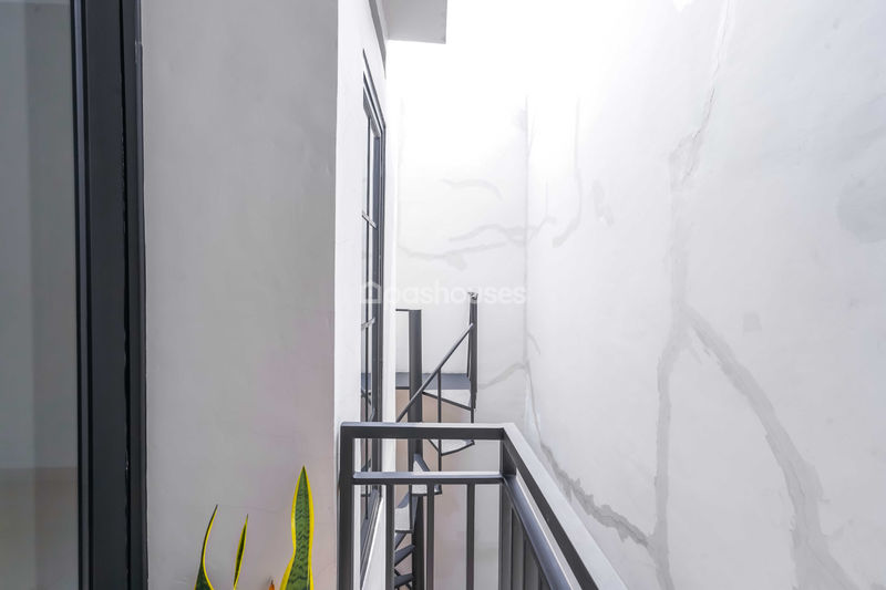 Komplek Megapolitan Cinere Blok J No.334 