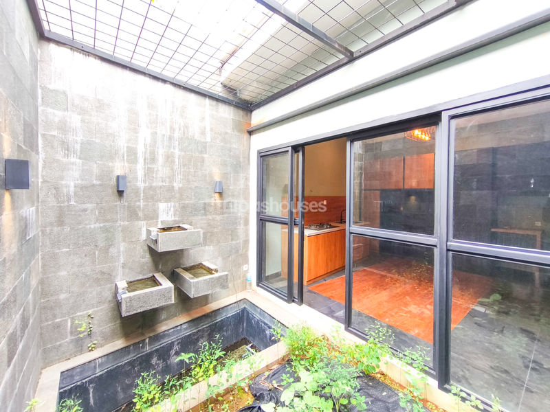 Komplek Trevista Residence Blok B6/24