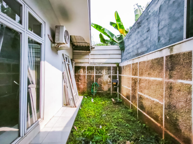 Perumahan Mampang Hills Residence