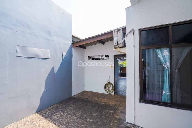Komplek Pondok Cibubur Blok C4 No.6