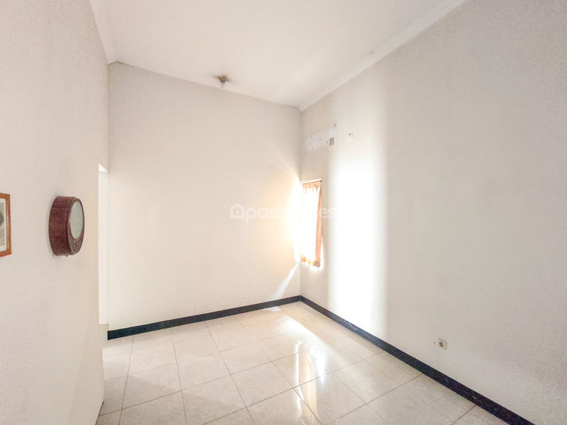 Jalan Pakis Blok i.2 No 58 Sektor 1.7 BSD CITY
